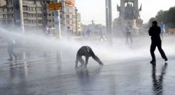 Gezi Parkı’nda sabah operasyonu