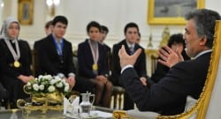 Köşk’te dikkat çeken detay!