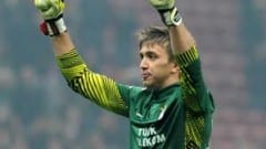 Galatasaray kalecisi Muslera ile sözleşmesini uzattı!