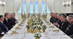 Gül’ün verdiği yemekte şok ayrıntı!