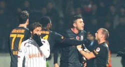 Burak Yılmaz sinirden deliye döndü!