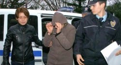 Kocasını boğarak öldüren kadın serbest kaldı!