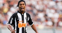 Beşiktaş’tan Ronaldinho’ya tarihi teklif!