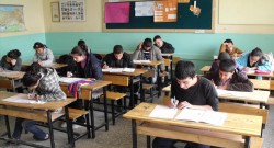 Öğrencilere küfürlü sınav kağıdı!