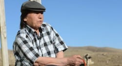 İlginç hayat hikayesiyle şaşırtıyor!