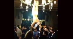 Garipoğlu ailesinden yarı çıplak nişan!