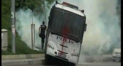 Polislerin zor anı!