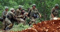 Yol kapatma eylemine müdahalede 1 asker yaralandı!