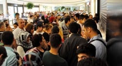 Ayakkabı mağazası 1 TL’ye ayakkabı satınca…