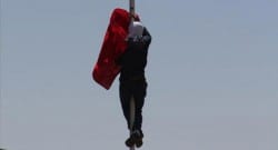 Bayrak indirme olayıyla ilgili 3 polis müdürü açığa alındı!