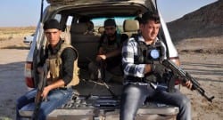 Türkmenler 24 saat nöbet tutuyor!