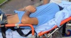 Bayrak indiren kişinin vurulma anı kamerada!