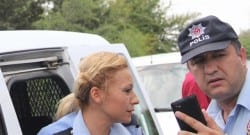 Sulama kanalına uçan kadın polis memuru göz yaşlarını tutamadı!