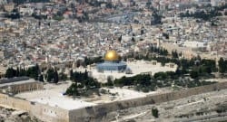 Mescid-i Aksa’da İsrail askerleriyle gerginlik!