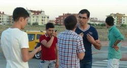 Oruç kafasına vurdu: ‘Oruçlu olmasam dalardım’