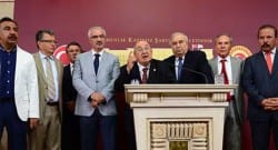 CHP’li eski milletvekilleri Kılıçdaroğlu’nun istifasını istedi!