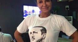 Derya Tuna’nın giydiği tişörte yorum yağdı!