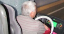 Otobüste yolcu alma kavgası: 8 yaralı!