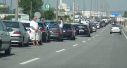 Tatil dönüşü Türk işçilerin sınırdaki kuyruk çilesi!