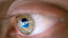 Facebook Messenger, kamera ile bizi mi izliyor?