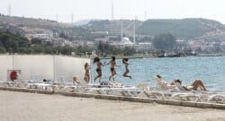 Güzeller için paravan koyuldu!