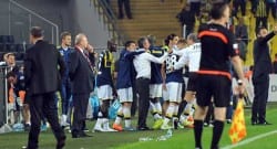 Emre’den İsmail Kartal’a şok hareket!