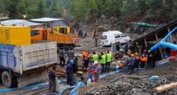 Kurtarma ekipleri gözyaşlarına hakim olamadı!