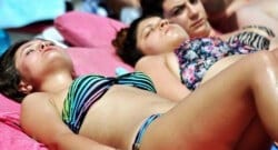 Yunanistan’daki kriz tatil yerlerini ucuzlattı!