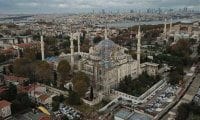 Restorasyonu tamamlanan Sultanahmet Camii, 5 minare kaldı!